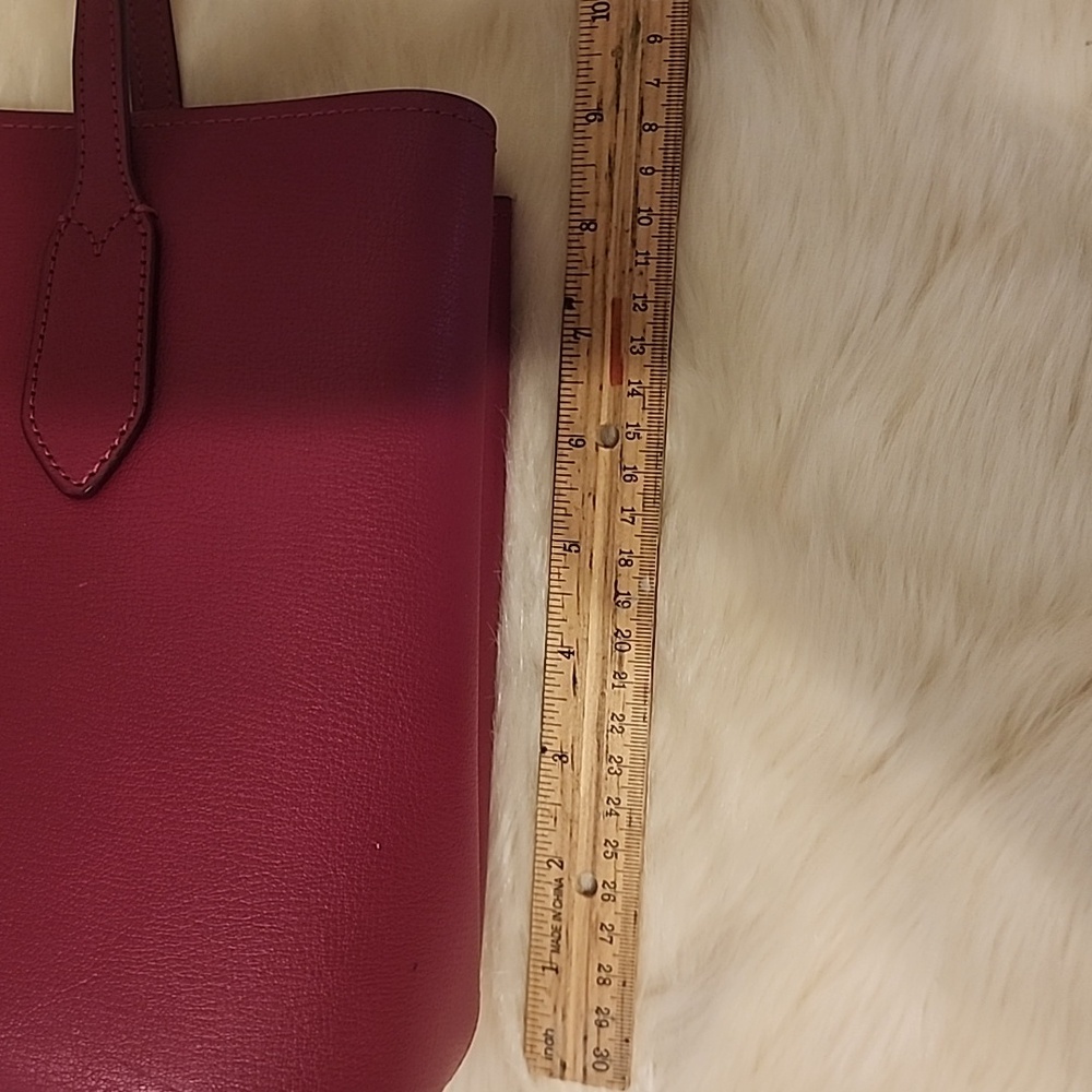 Gorgeous Kate Spade Bag - Picture 4 of 9